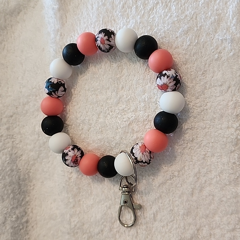 Silicone bead keychain